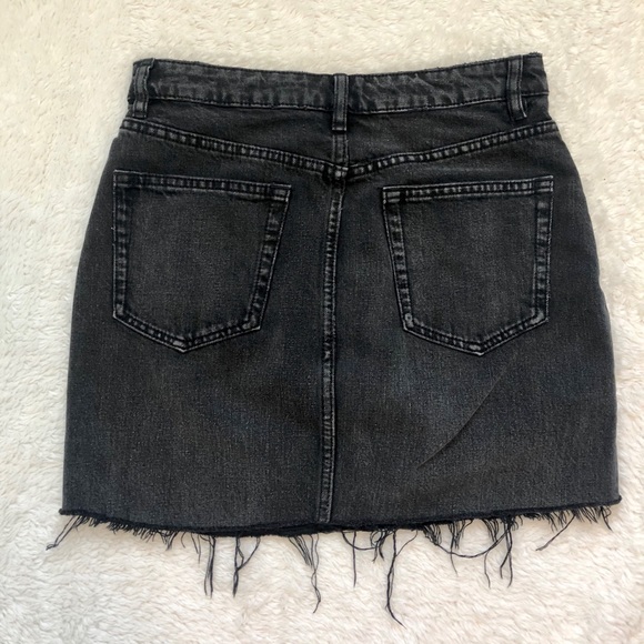 Black Denim Cutoff Jean Skirt! - Picture 3 of 4